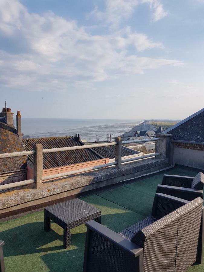Appartement Terrasse vue sur mer à Ault Extérieur photo